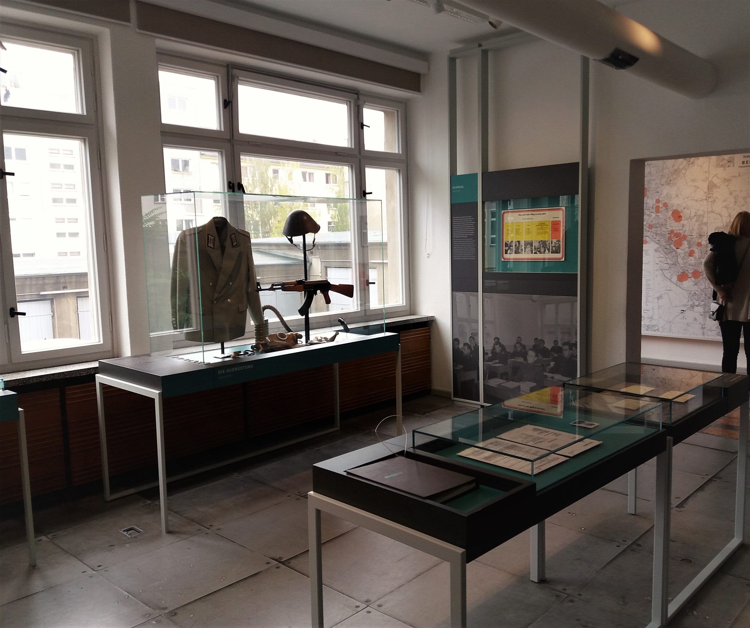 Pokój techniczny w biurze Stasi w Berlinie